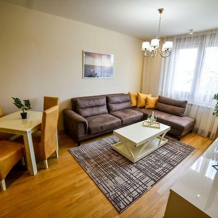 Klub Satelit Zlatibor Bed & Breakfast ภายนอก รูปภาพ